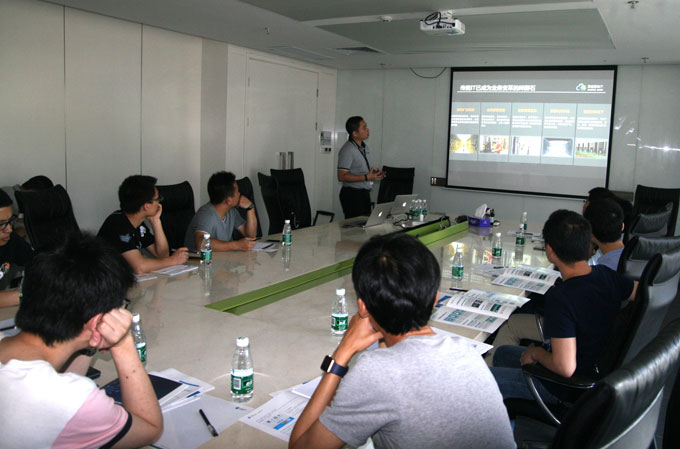 參與超融合、虛擬化、企業級無線、可視化安全等課程培訓